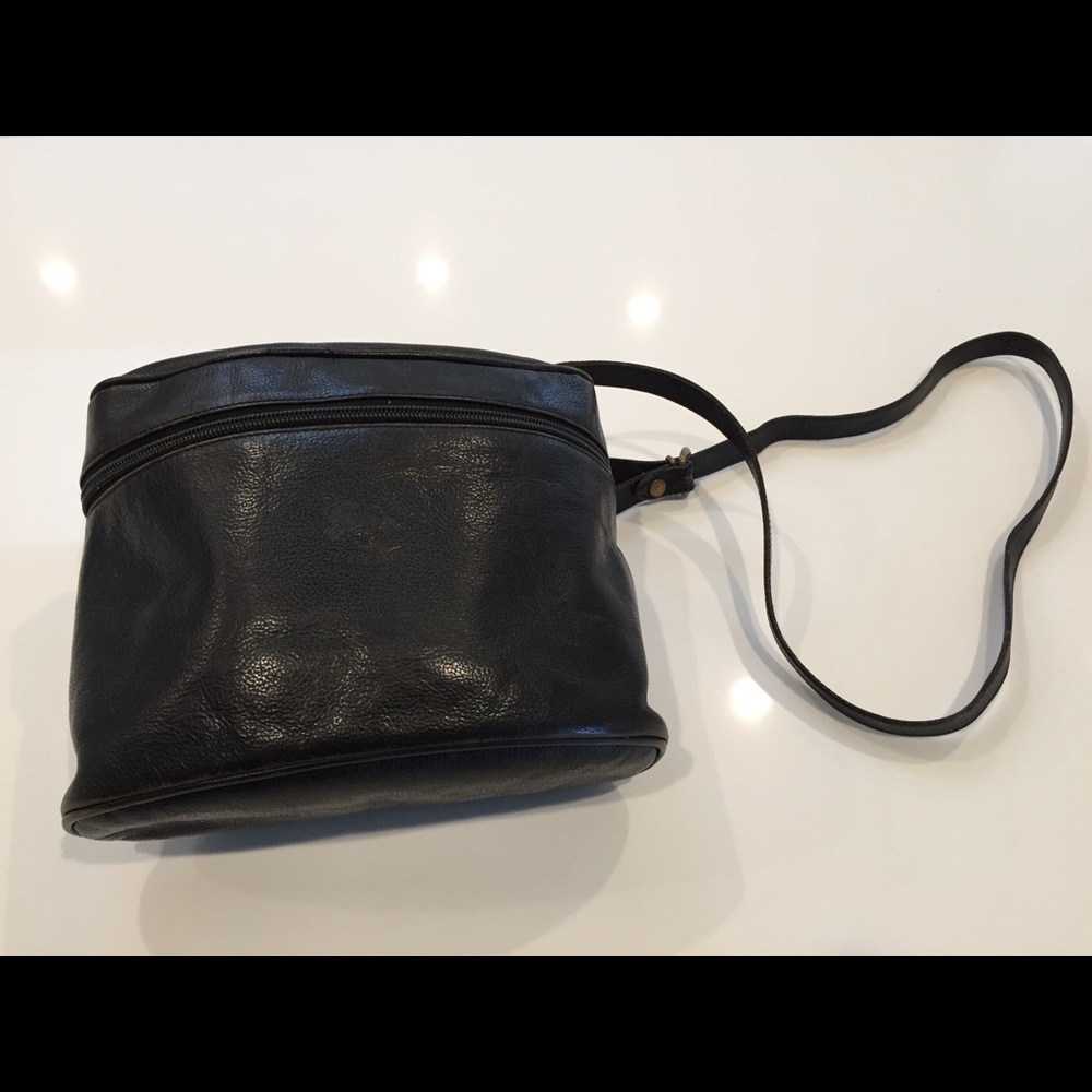 IL Bisonte cross body camera bag